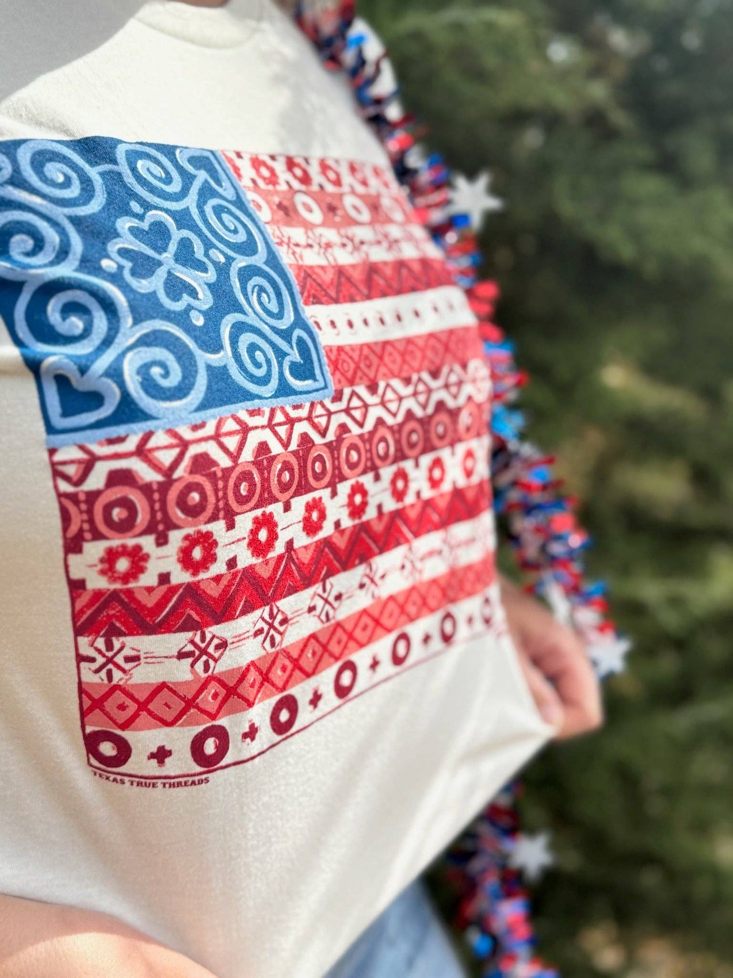 Barbara's Paisley Flag Tee: Natural