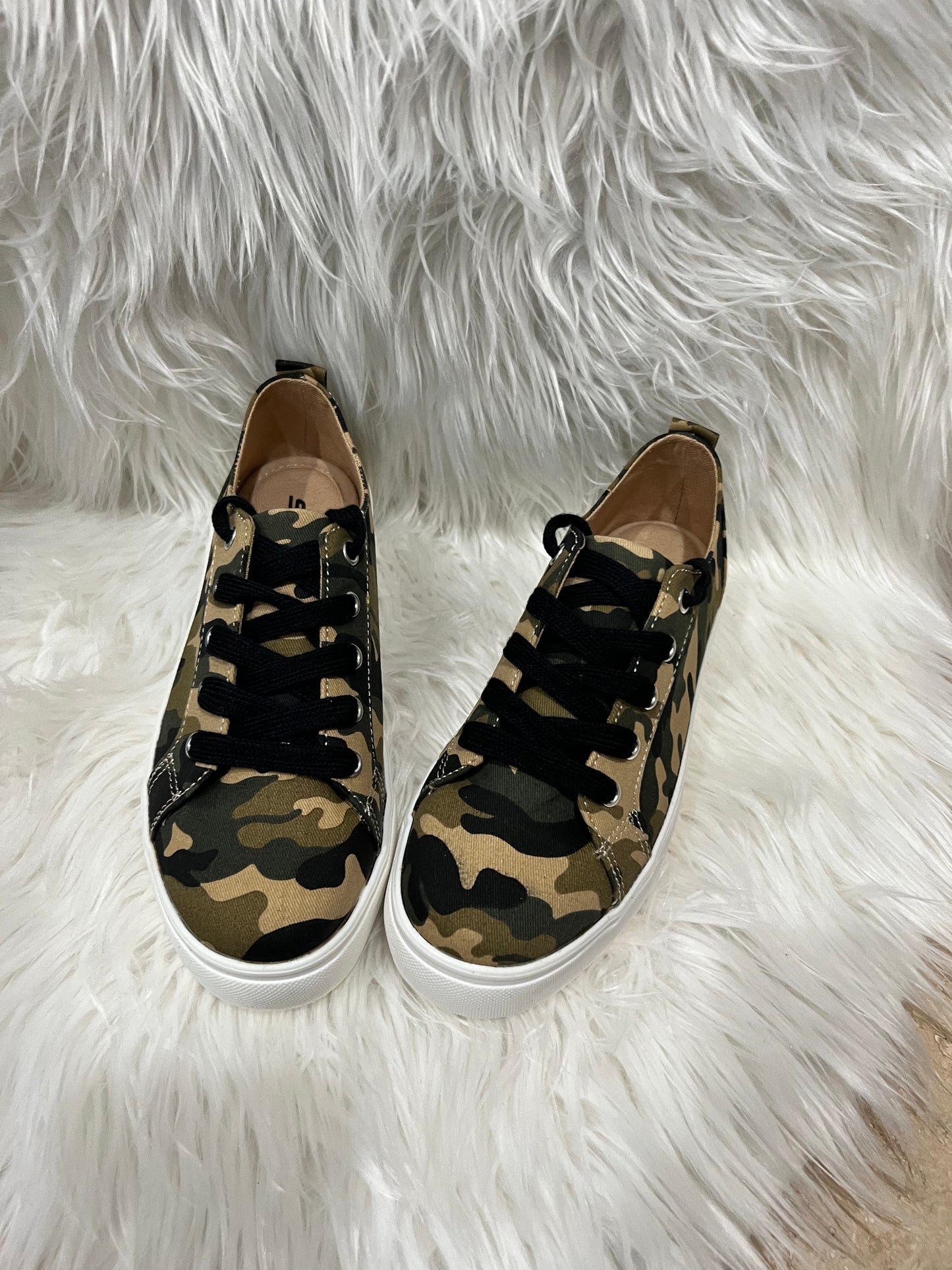 Camo Print Double Deck Bottom Sole Sneakers